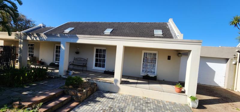 5 Bedroom Property for Sale in Plumstead Western Cape